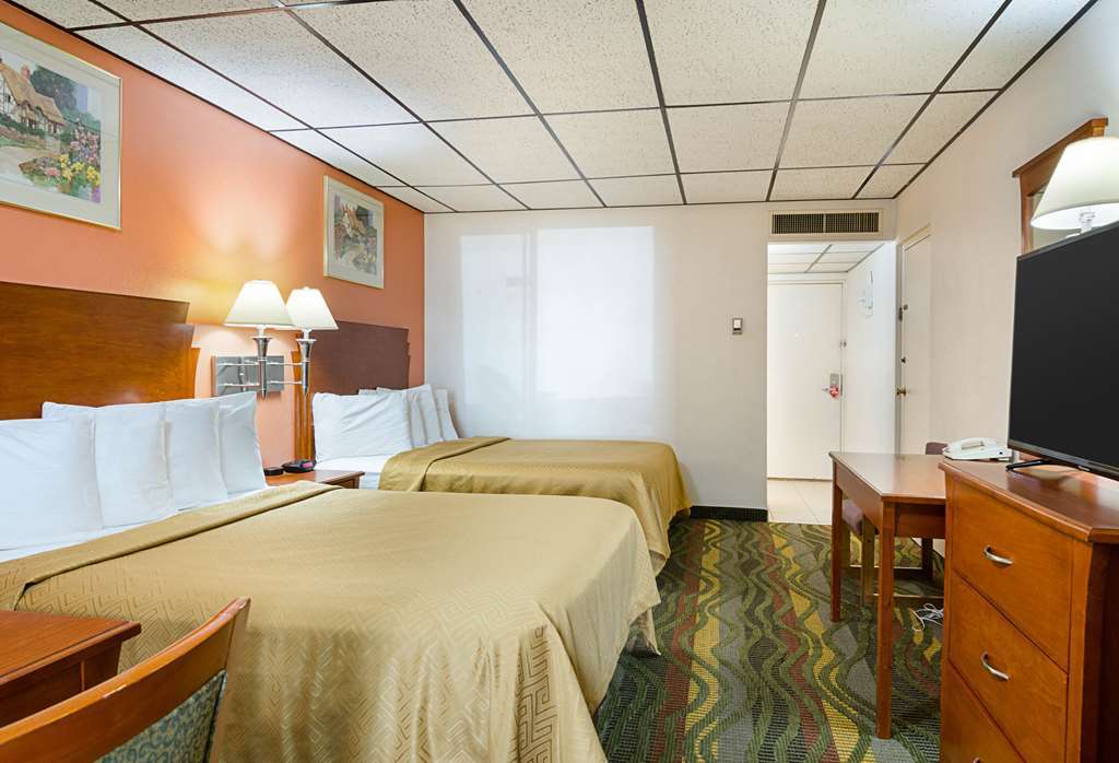 Econo Lodge Mcpherson Zimmer foto